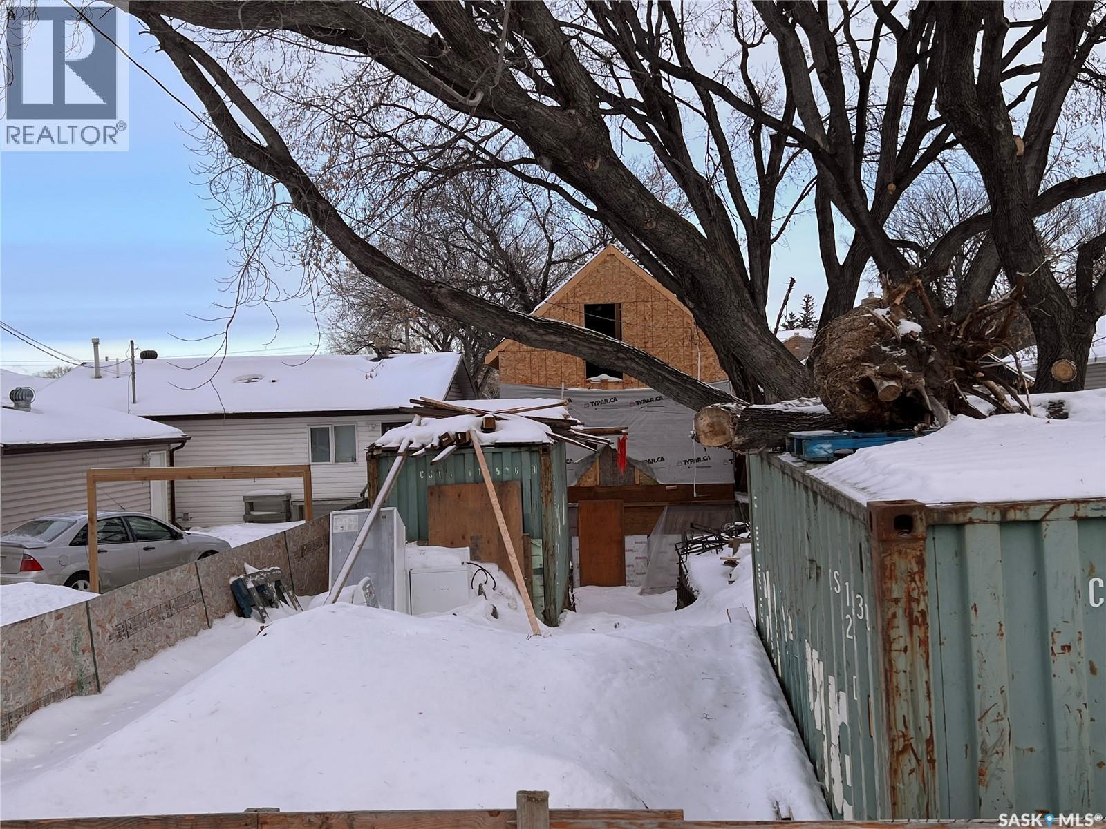 1913 20Th Street W, Saskatoon, SK - Outdoor
