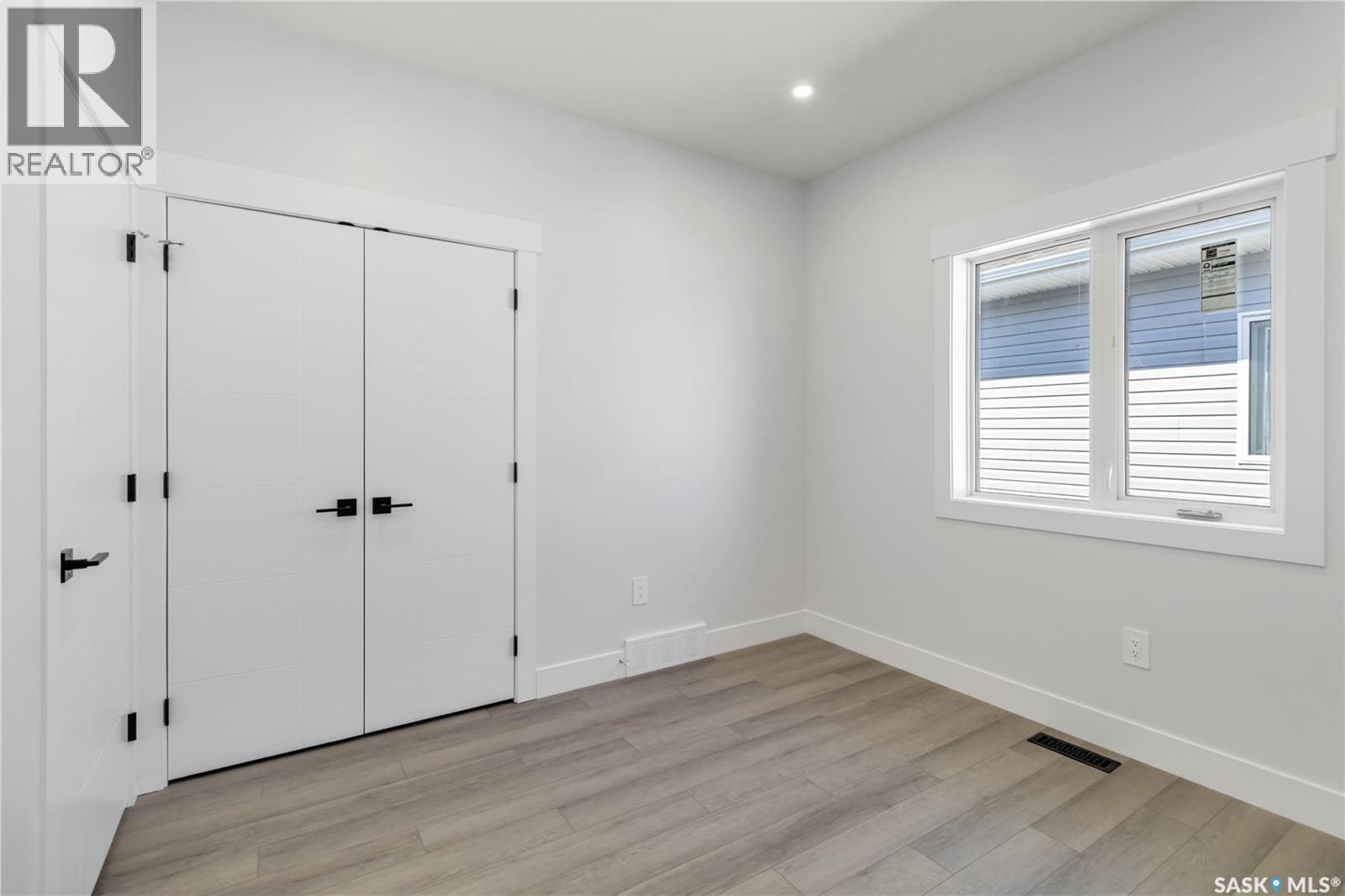 838 Ballesteros Crescent, Warman, SK - Indoor Photo Showing Other Room