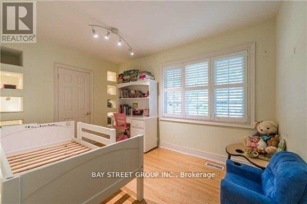 1588 Truscott Drive, Mississauga, ON - Indoor