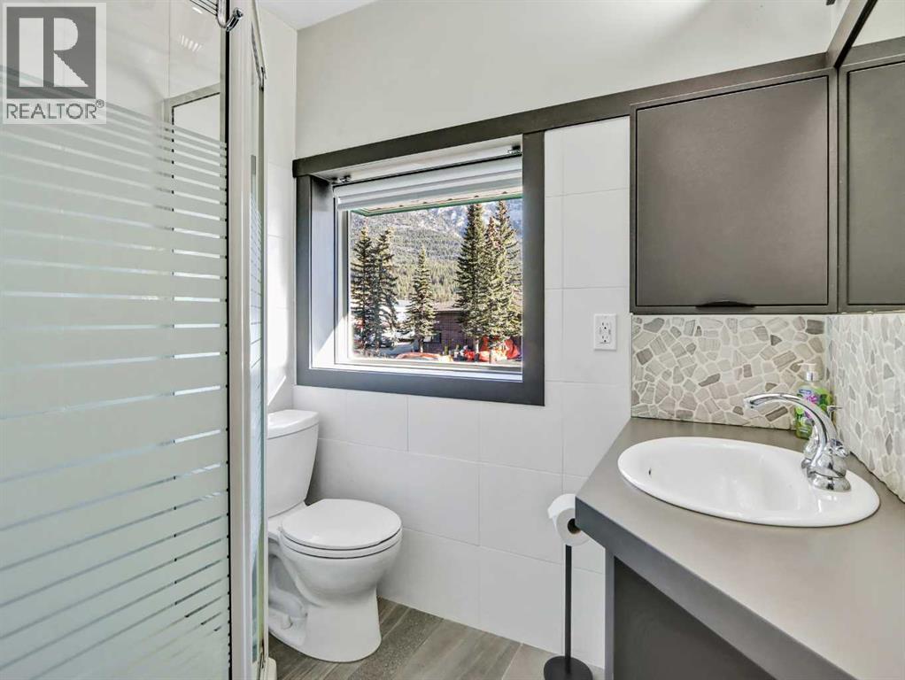 2, 108 Boulder Crescent, Canmore, AB