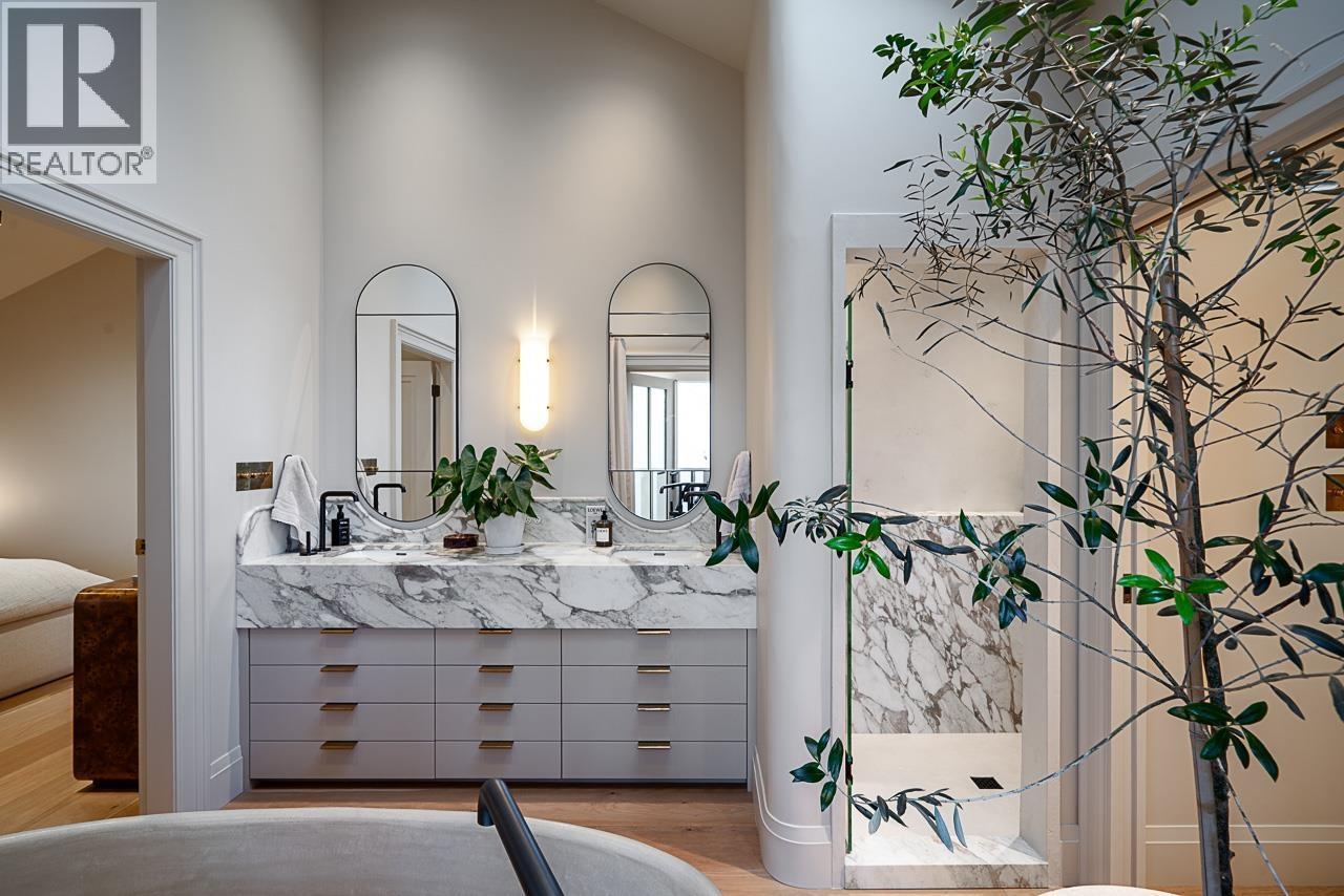 3575 Mayfair Avenue, Vancouver, BC - Indoor