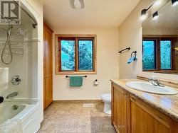 Large 4 pc bathroom on 2nd level. -