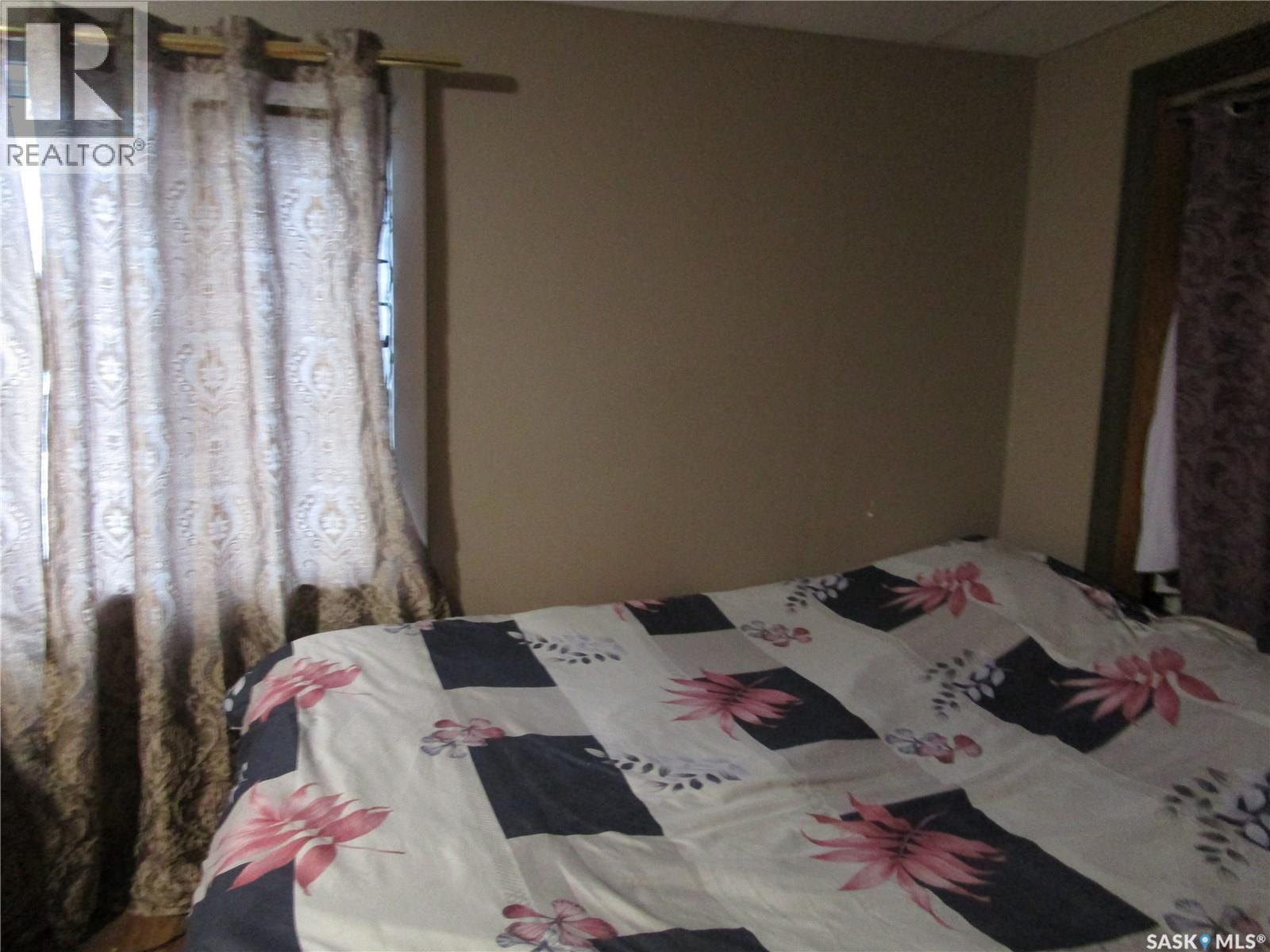 229 Centre Street, Assiniboia, SK