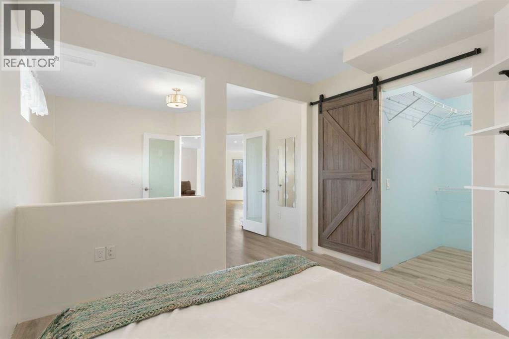 202 Schooner Close Nw, Calgary, AB - Indoor Photo Showing Other Room