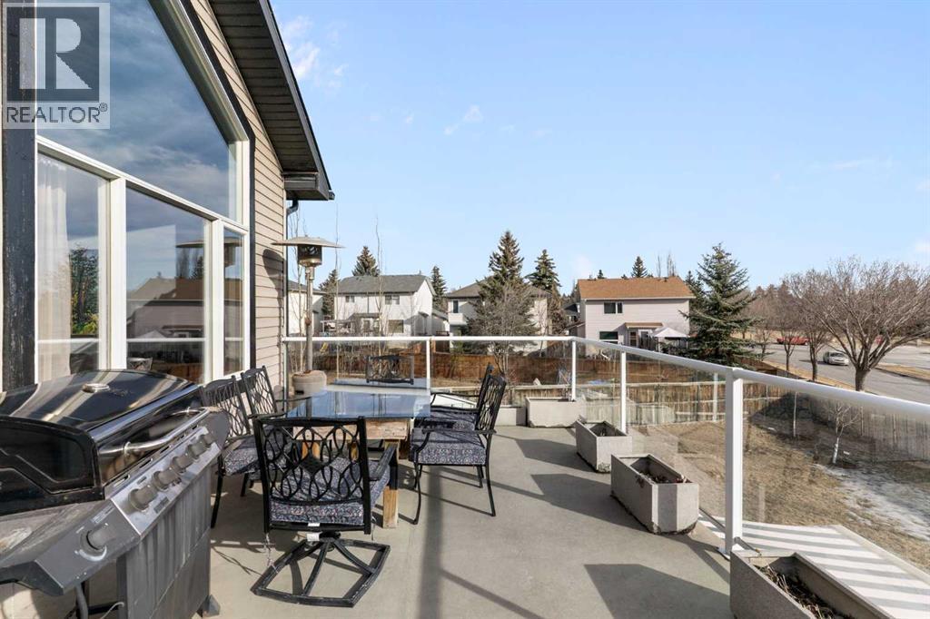 202 Schooner Close Nw, Calgary, AB - Outdoor With Balcony