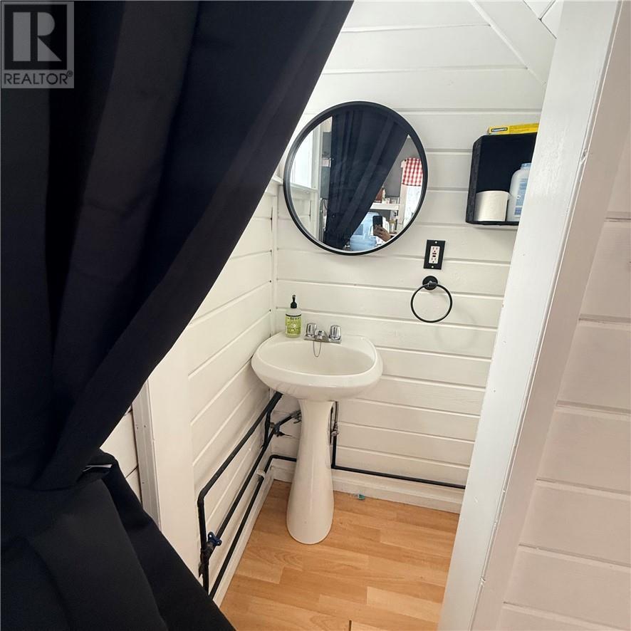 110 Champlain Trail, Westree, ON - Indoor