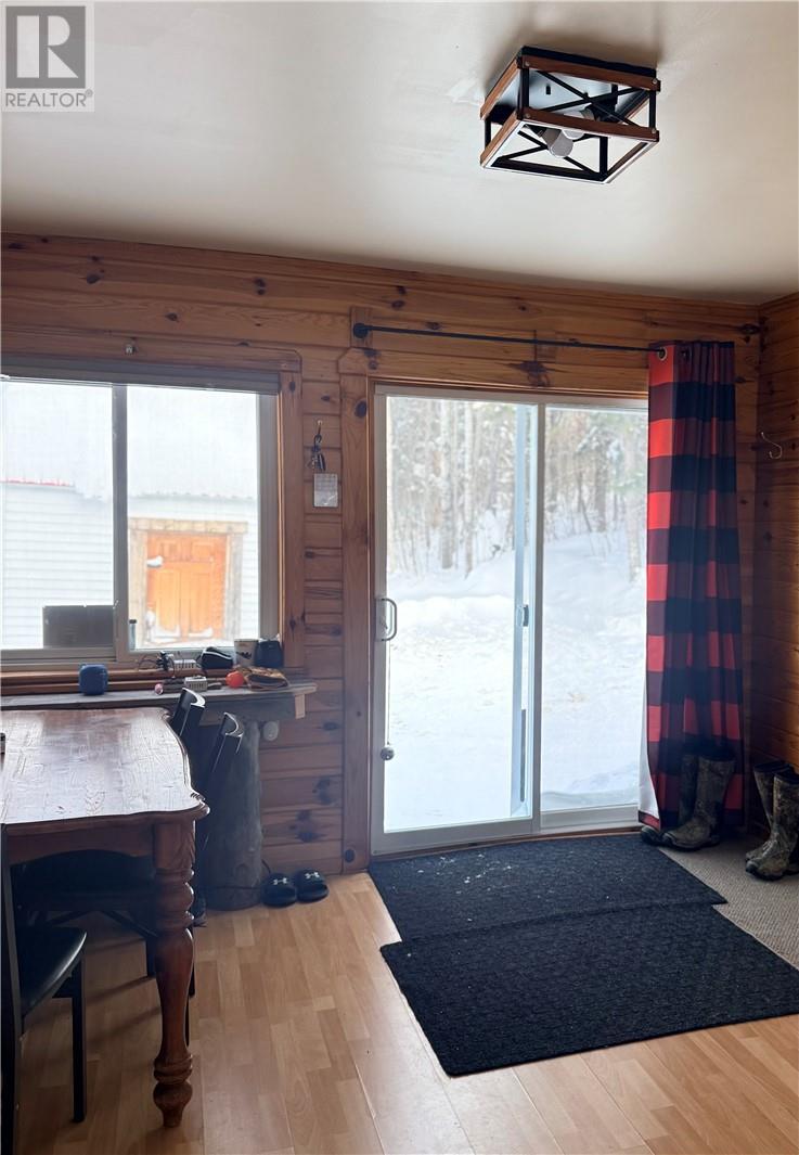 110 Champlain Trail, Westree, ON - Indoor Photo Showing Other Room