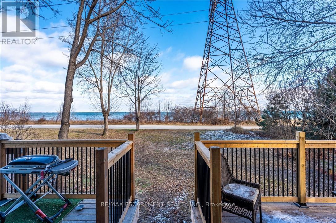 735 Beach Boulevard, Hamilton, ON - Outdoor With Deck Patio Veranda