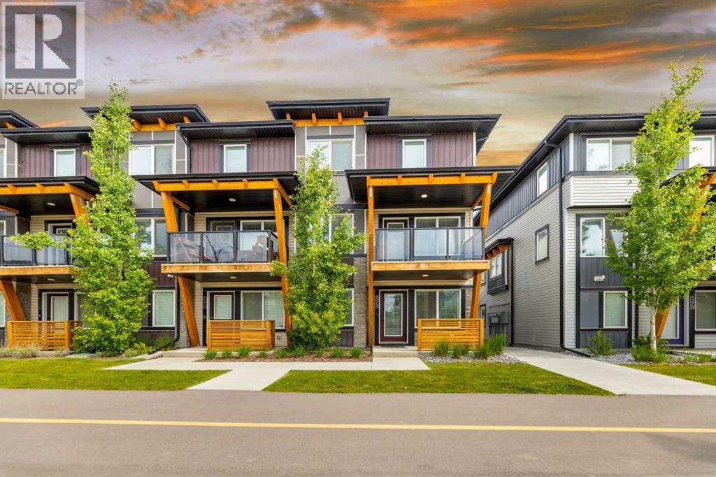 572 Savanna Boulevard Ne, Calgary, AB - Outdoor With Facade