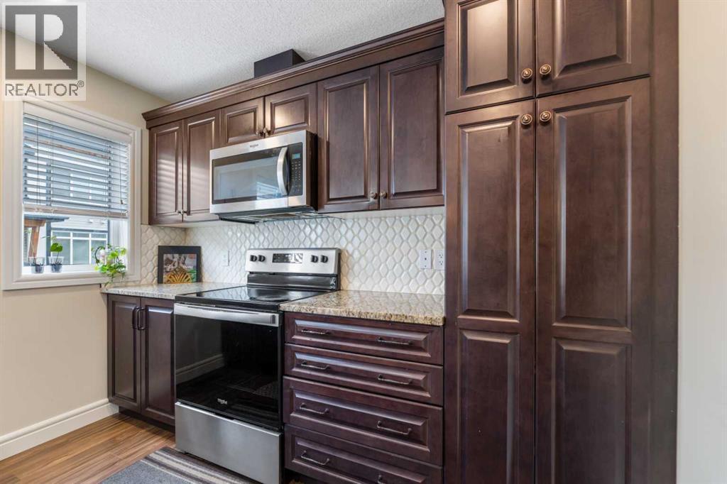 572 Savanna Boulevard Ne, Calgary, AB - Indoor Photo Showing Kitchen