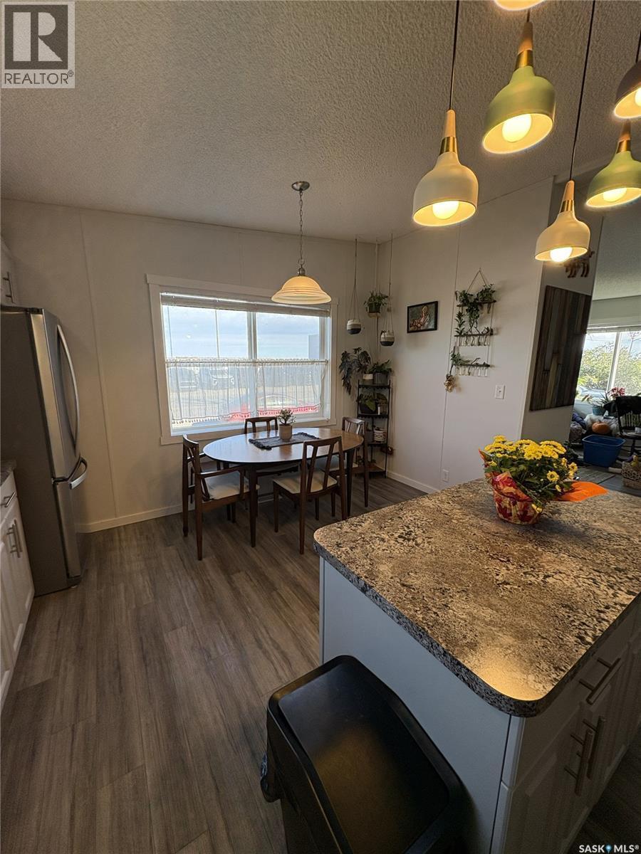 413 Railway Street, Kipling, SK - Indoor
