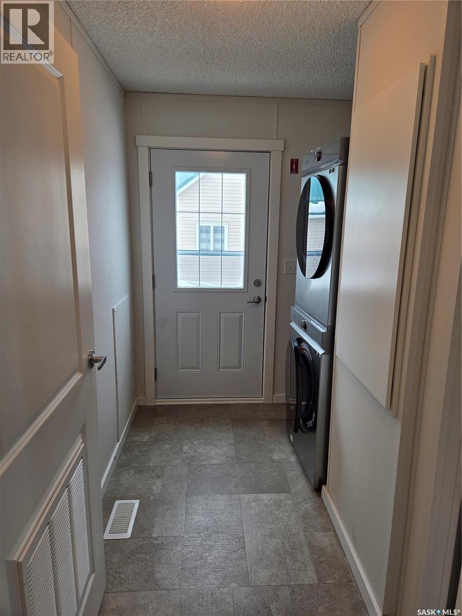 413 Railway Street, Kipling, SK - Indoor Photo Showing Laundry Room