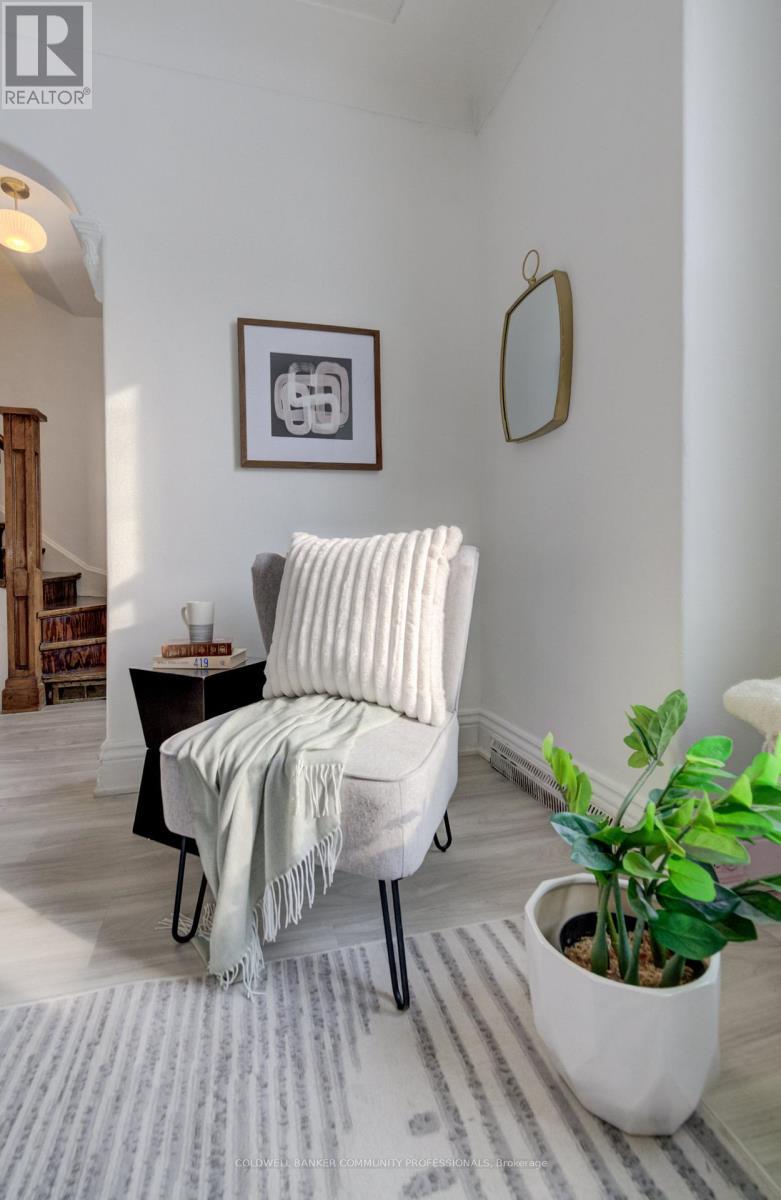 83 Sanford Avenue N, Hamilton, ON - Indoor