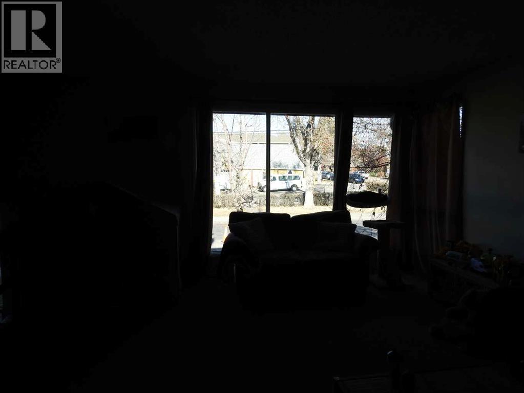 129 32 Avenue Nw, Calgary, AB - Photo Showing Other Room