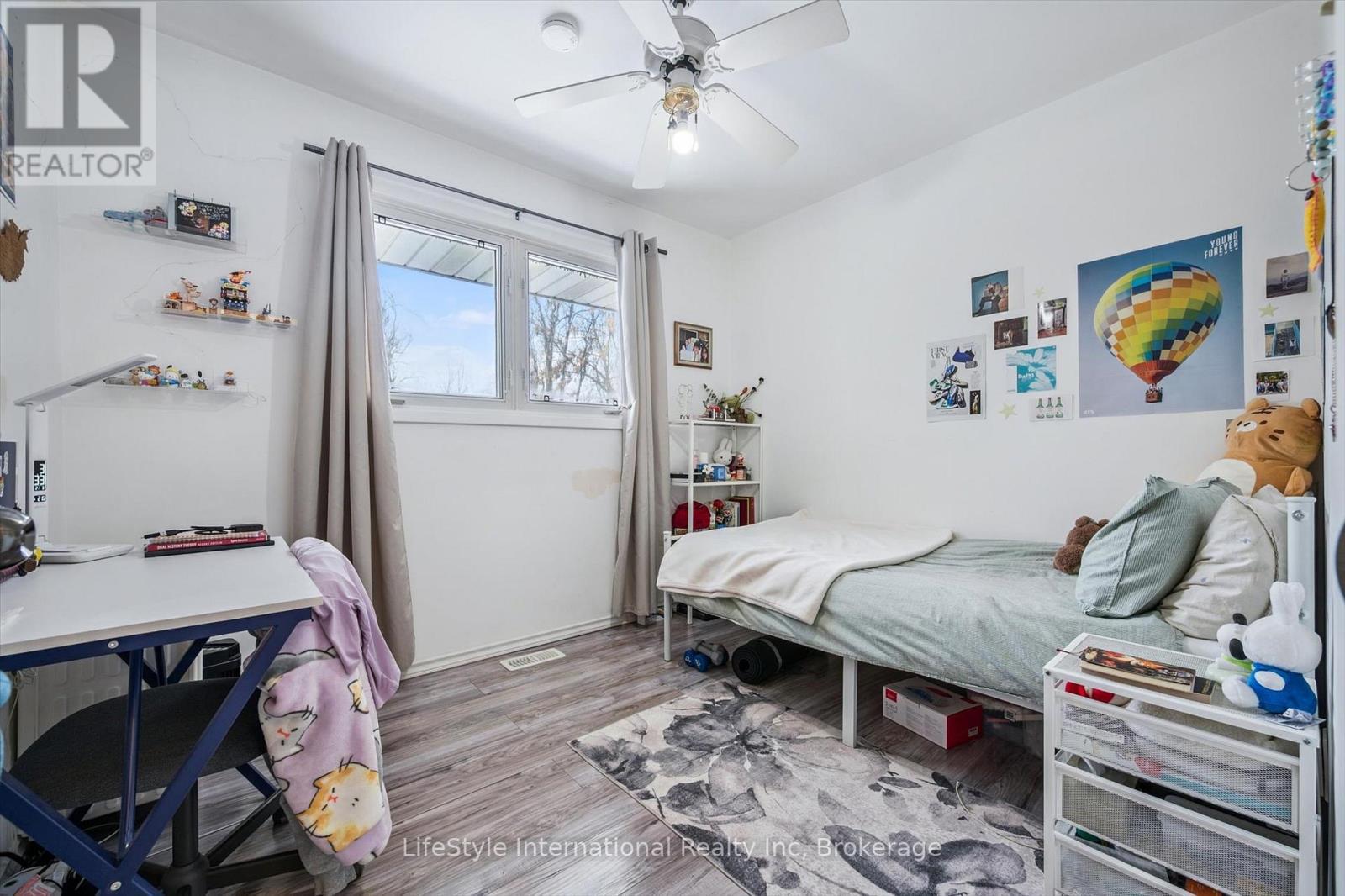 15 Fairview Boulevard, Guelph (Dovercliffe Park/Old University), ON - Indoor Photo Showing Bedroom