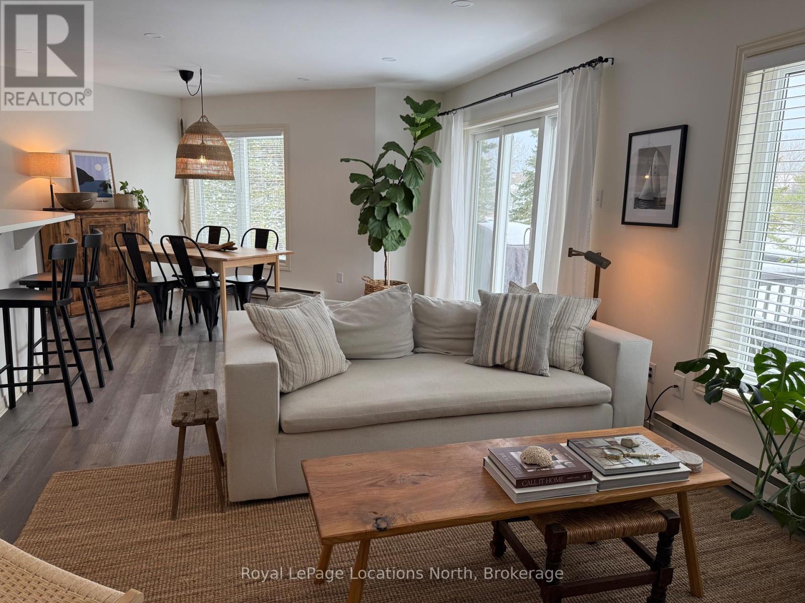 Open concept living/dining/kitchen - 378 Mariners Way, Collingwood, ON - Indoor Photo Showing Living Room