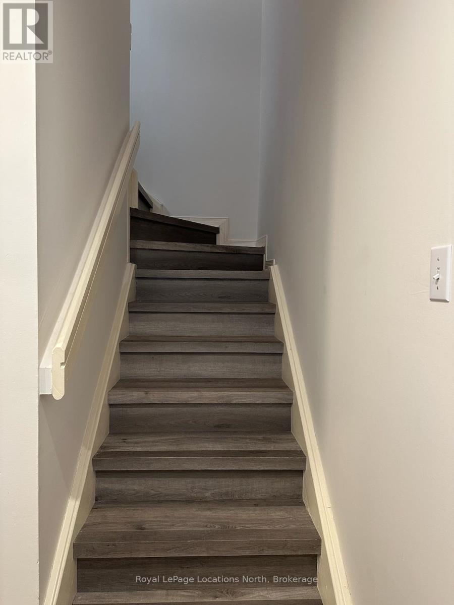 378 Mariners Way, Collingwood, ON - Indoor Photo Showing Other Room