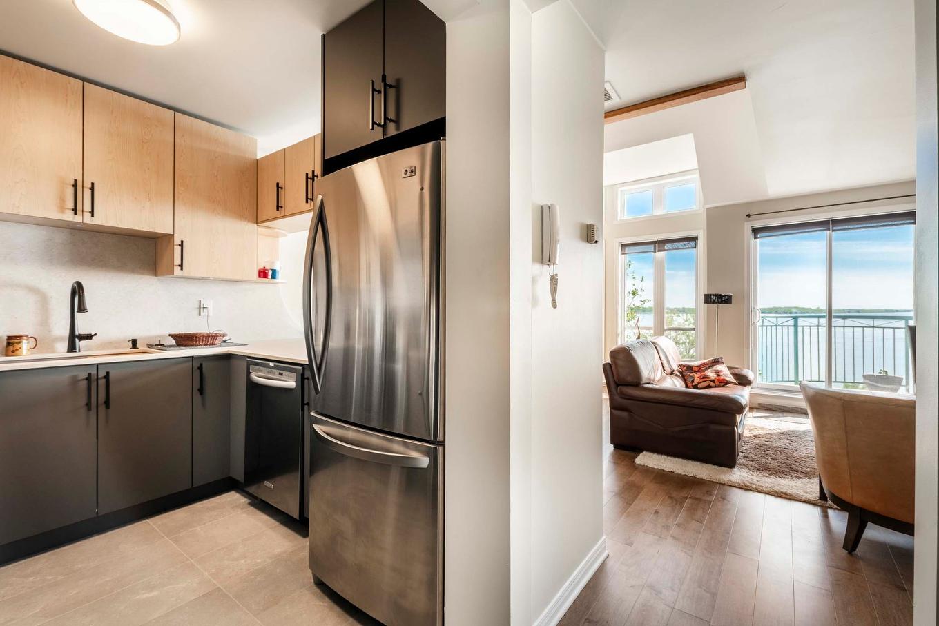 Cuisine - 8-9865 Boul. Lasalle, Montréal (Lasalle), QC - Indoor Photo Showing Kitchen