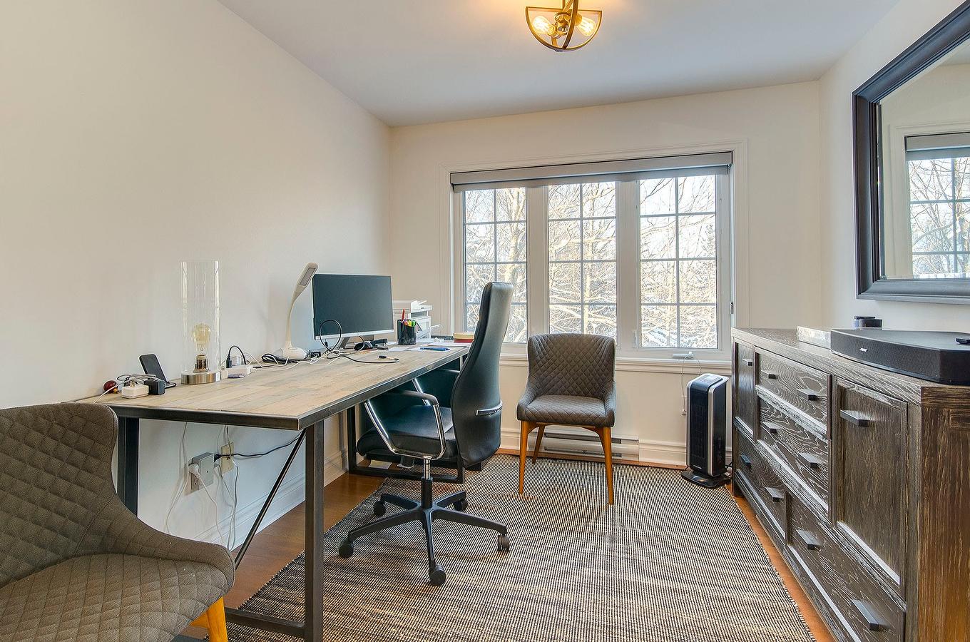 Office - 138 Ch. Duhamel, Sutton, QC - Indoor Photo Showing Office