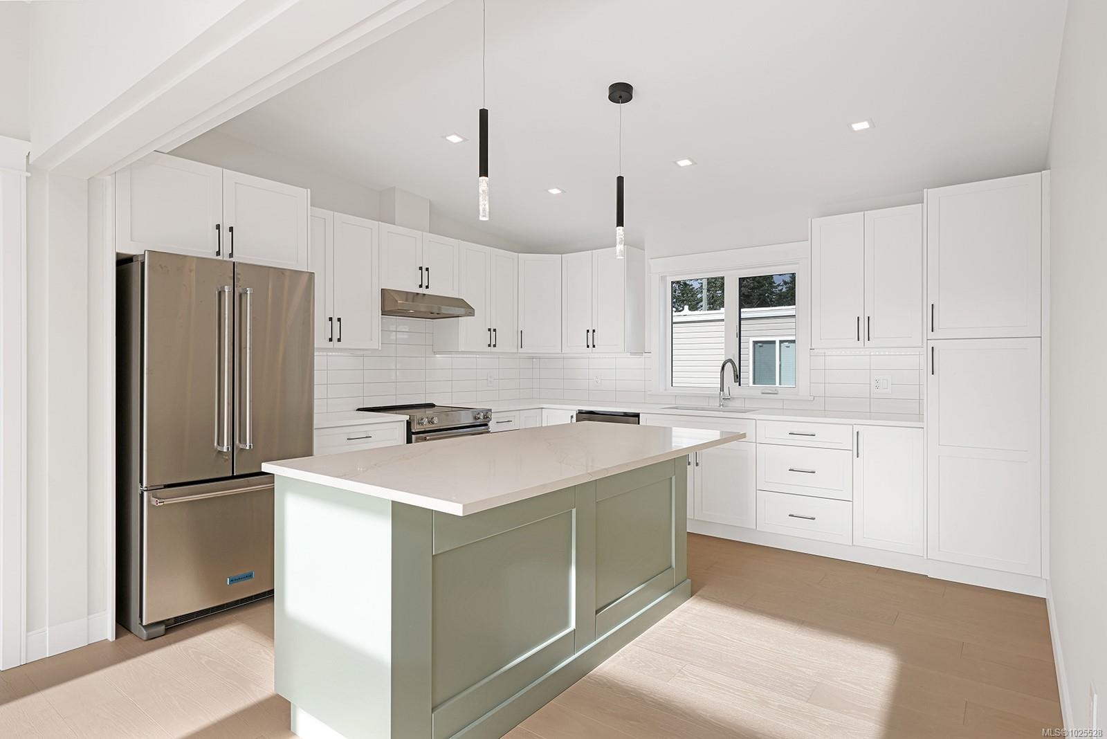 16-1240 Wilkinson Rd, Comox, BC