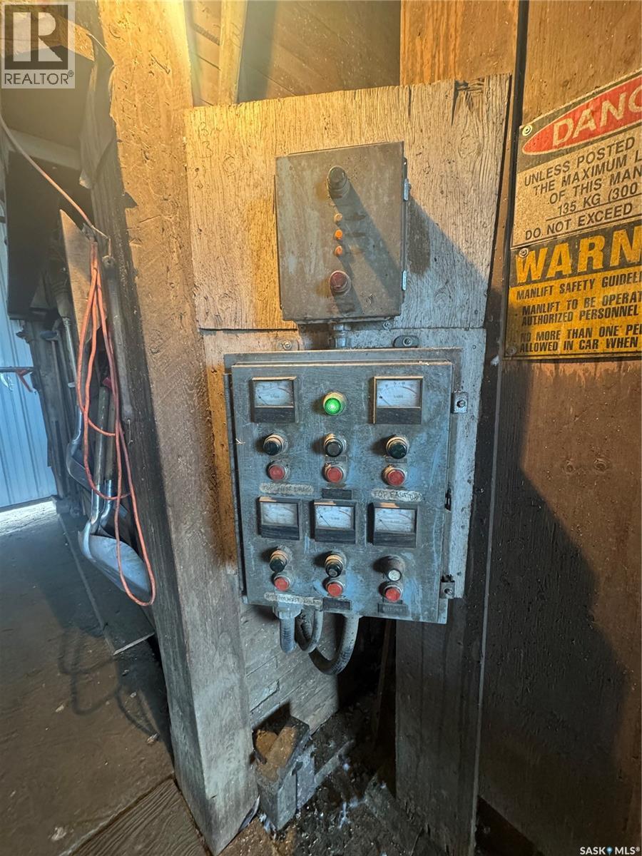 620 Railway Avenue, Conquest, SK