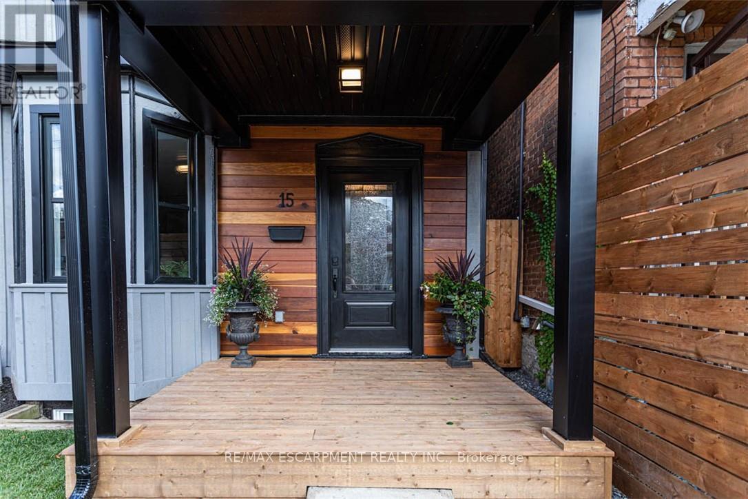 15 Century Street, Hamilton, ON - Outdoor With Exterior