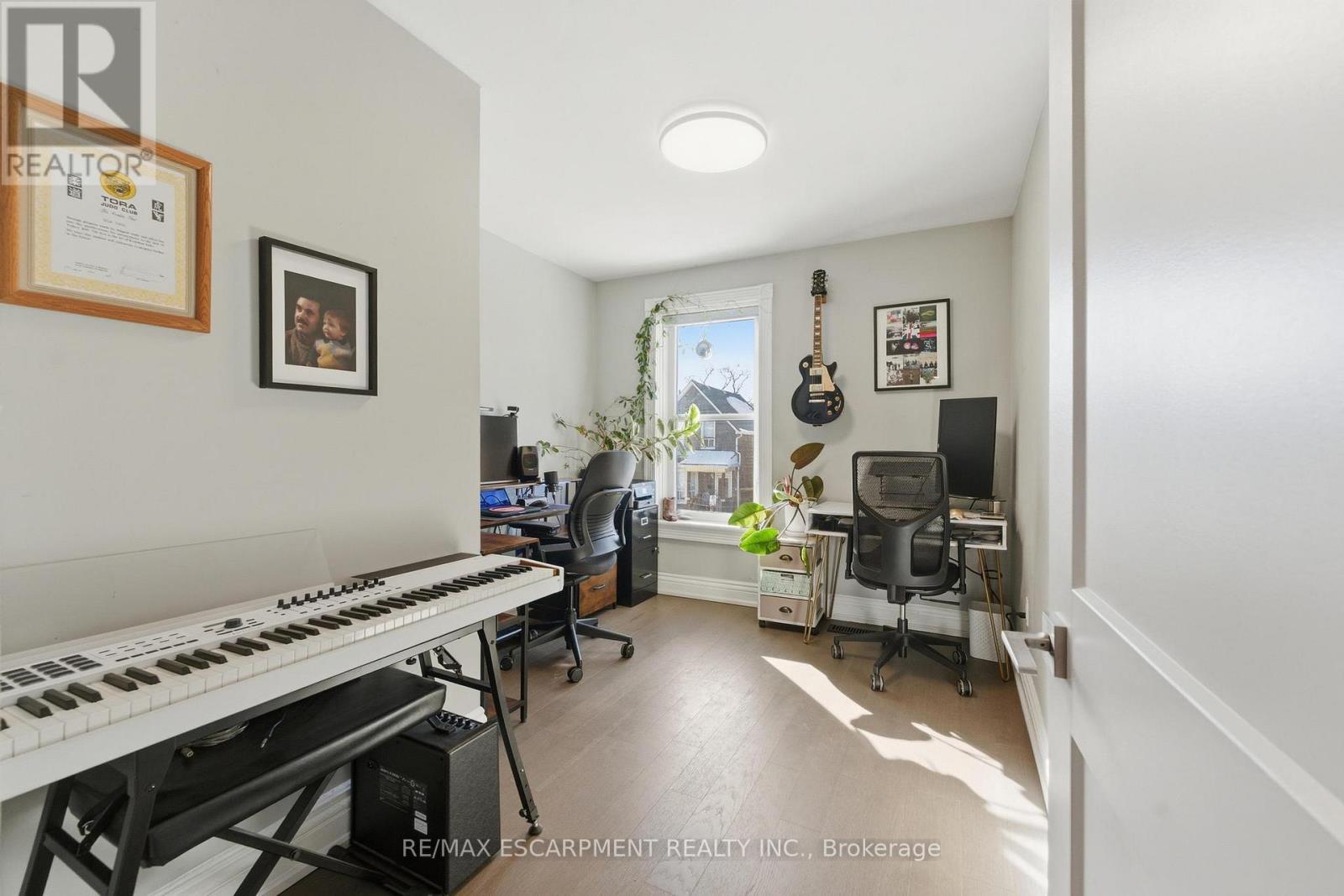 15 Century Street, Hamilton, ON - Indoor