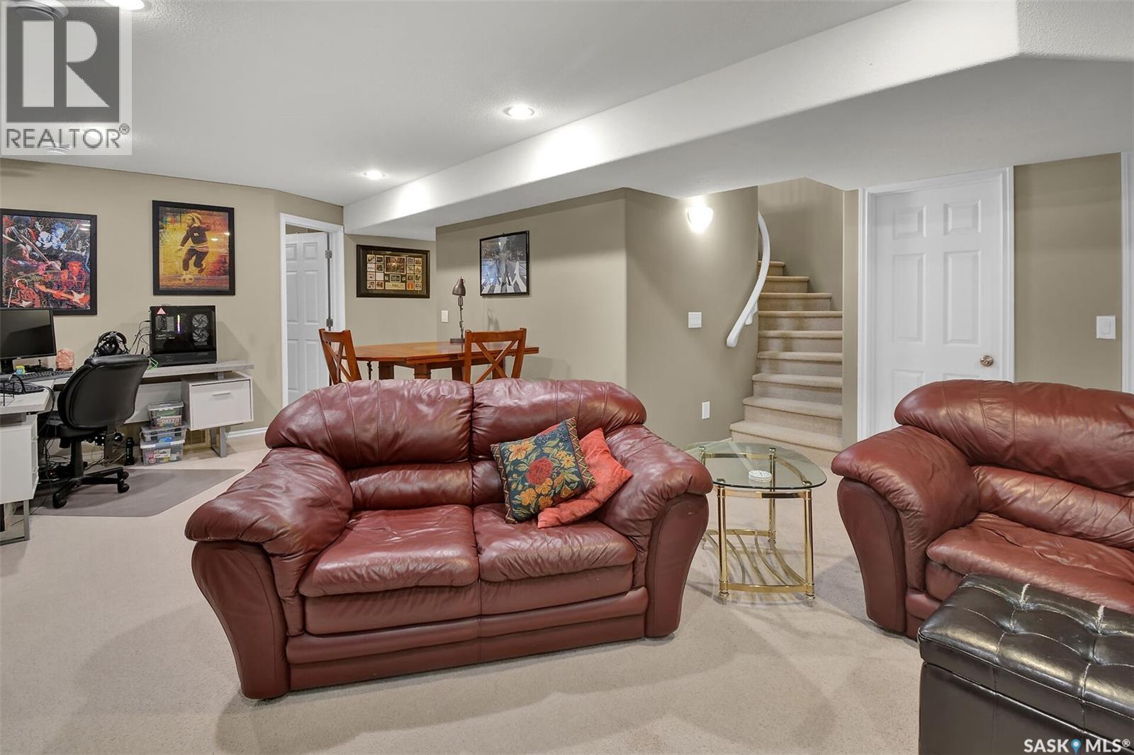 207 Kutz Crescent, Saskatoon, SK - Indoor