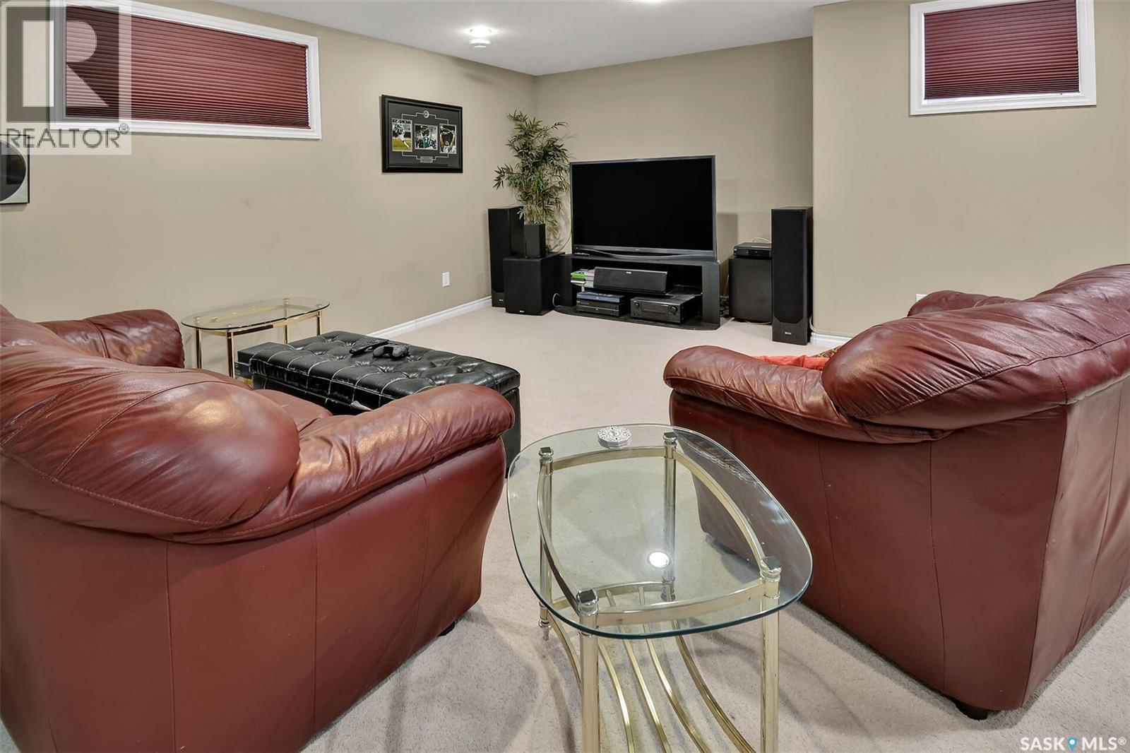 207 Kutz Crescent, Saskatoon, SK - Indoor Photo Showing Basement