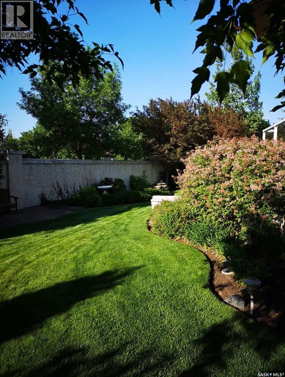 207 Kutz Crescent, Saskatoon, SK - Outdoor