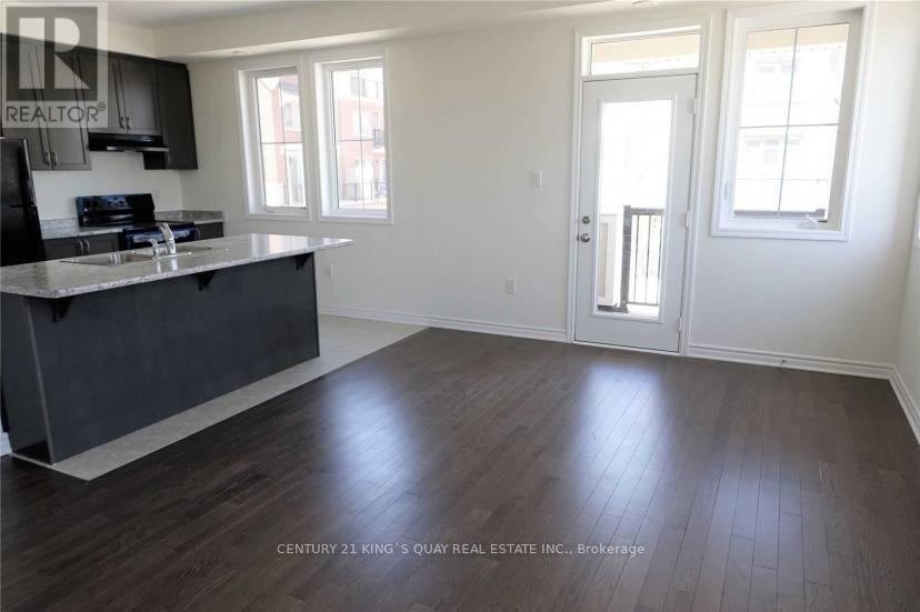 56 Cornell Centre Boulevard, Markham, ON - Indoor Photo Showing Kitchen With Double Sink