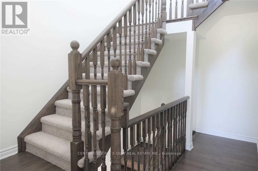 56 Cornell Centre Boulevard, Markham, ON - Indoor Photo Showing Other Room