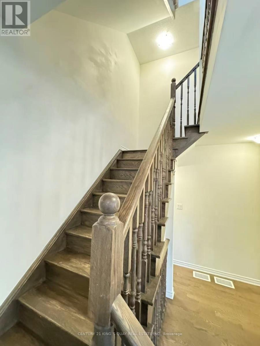56 Cornell Centre Boulevard, Markham, ON - Indoor Photo Showing Other Room