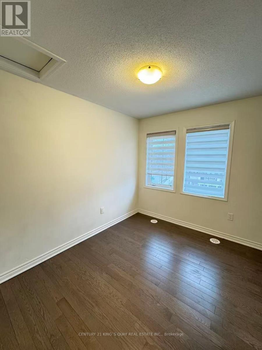56 Cornell Centre Boulevard, Markham, ON - Indoor Photo Showing Other Room