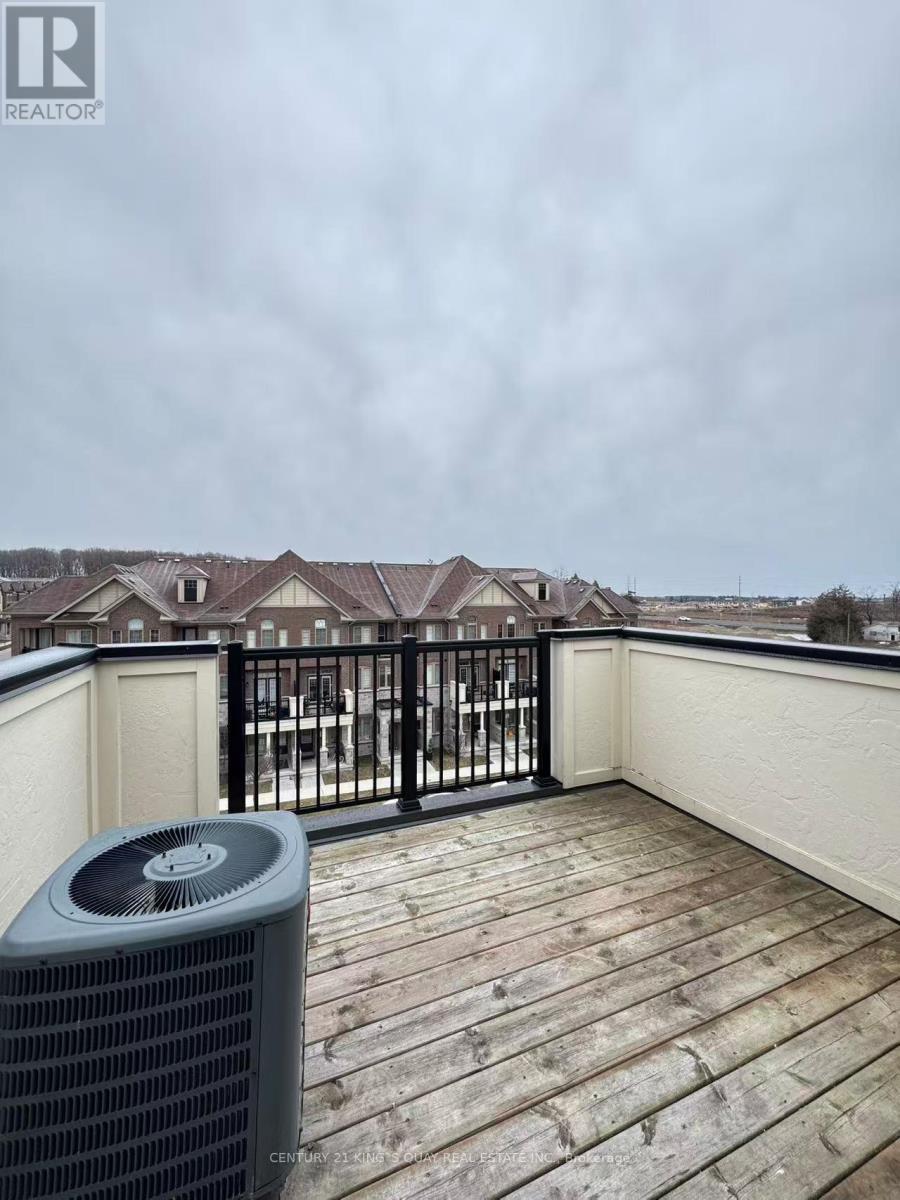 56 Cornell Centre Boulevard, Markham, ON - Outdoor