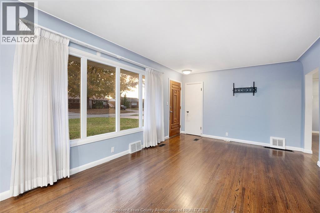 3300 Mark Unit# Main, Windsor, ON - Indoor Photo Showing Other Room