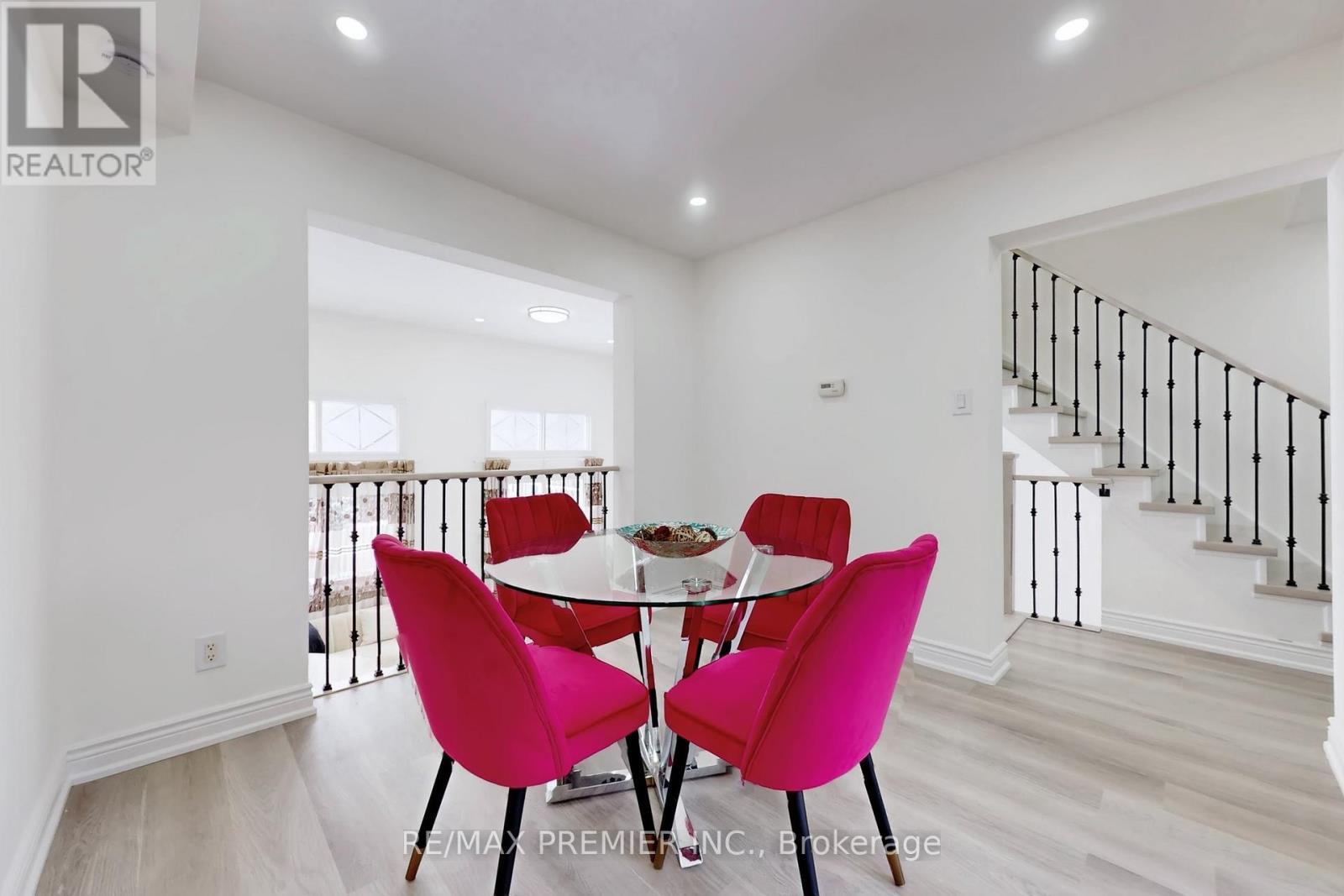 3348 Burdock Place, Mississauga, ON - Indoor Photo Showing Dining Room