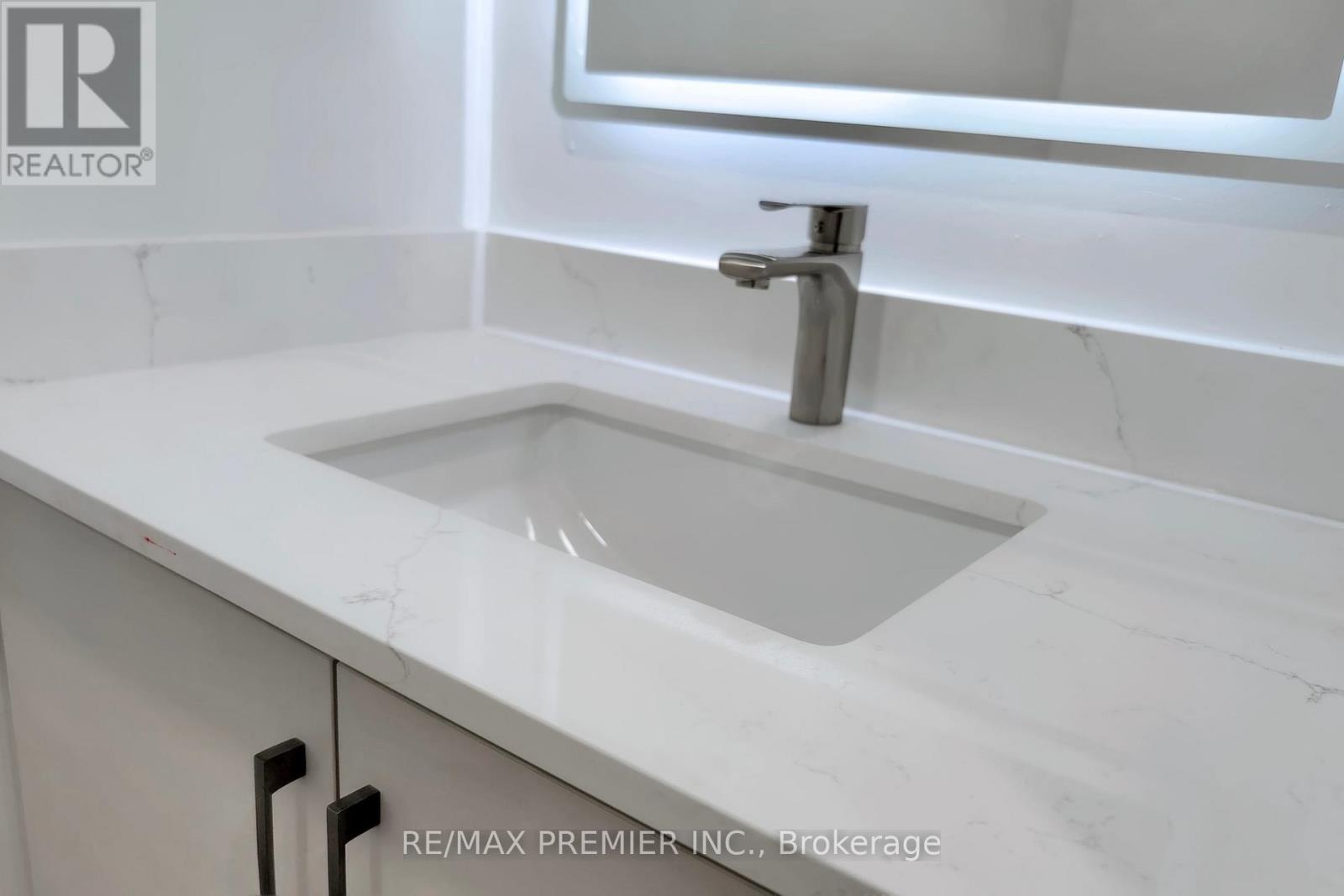 3348 Burdock Place, Mississauga, ON - Indoor