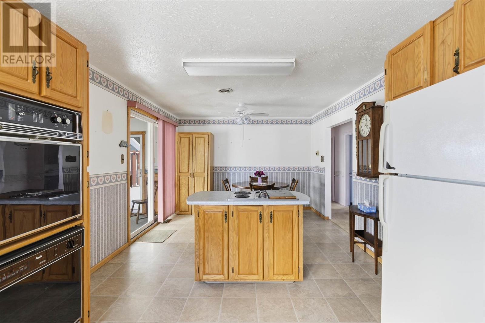 9 Buchan Ave, Blind River, ON - Indoor Photo Showing Kitchen