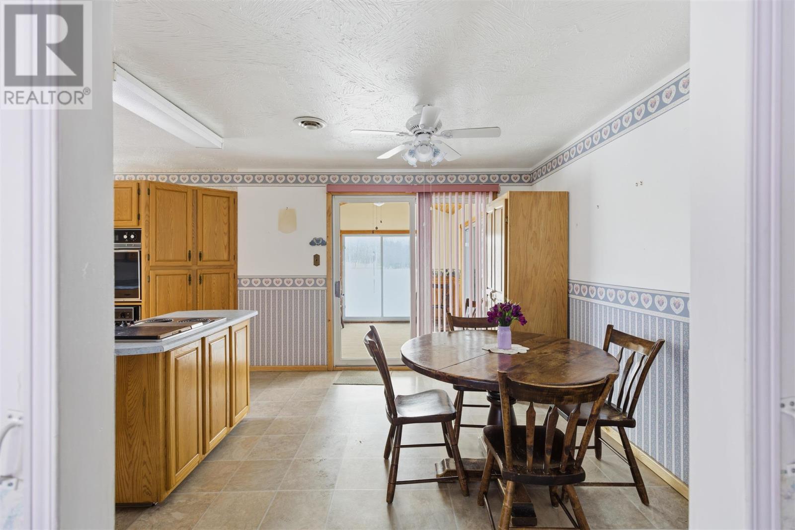 9 Buchan Ave, Blind River, ON - Indoor Photo Showing Dining Room