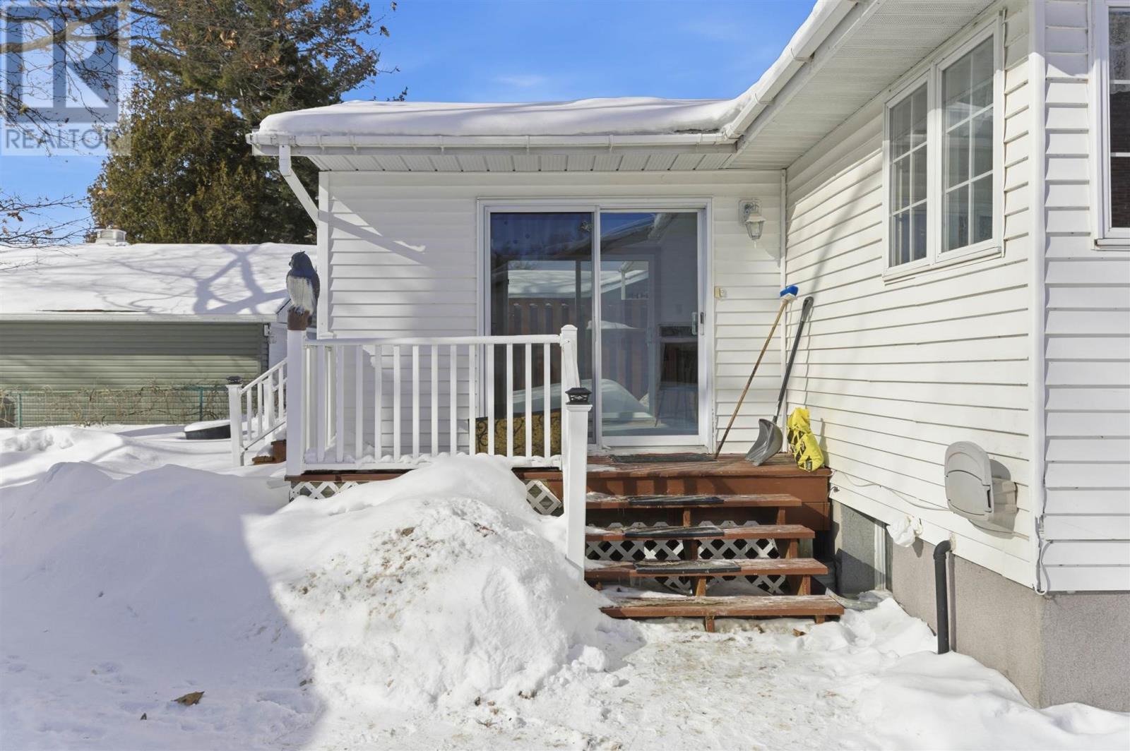 9 Buchan Ave, Blind River, ON - Outdoor
