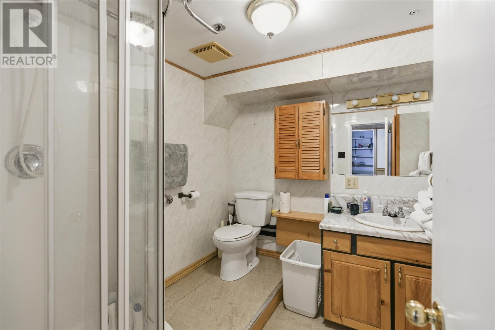 9 Buchan Ave, Blind River, ON - Indoor Photo Showing Bathroom