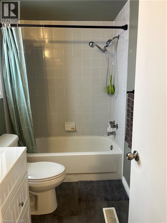 236 Bankside Drive, Kitchener, ON - Indoor Photo Showing Bathroom