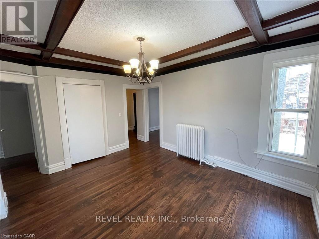 25 West Avenue S, Hamilton, ON - Indoor Photo Showing Other Room