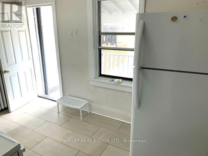 1367 Danforth Avenue, Toronto, ON