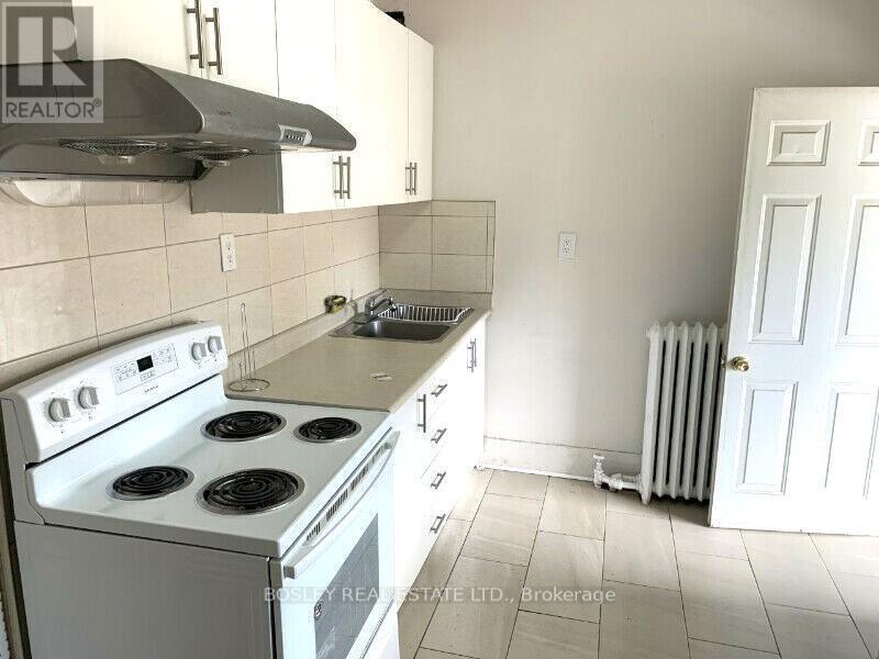 1367 Danforth Avenue, Toronto, ON