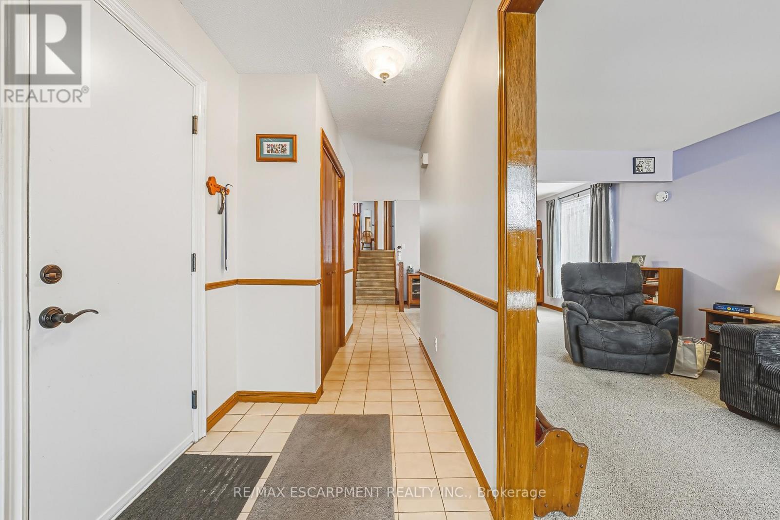 43 Everest Street, Hamilton, ON - Indoor Photo Showing Other Room