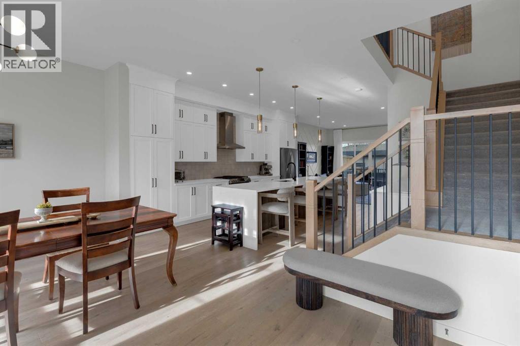 7712 36 Avenue Nw, Calgary, AB - Indoor Photo Showing Other Room