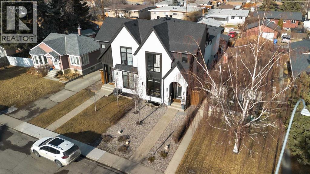 7712 36 Avenue Nw, Calgary, AB - Outdoor With Deck Patio Veranda