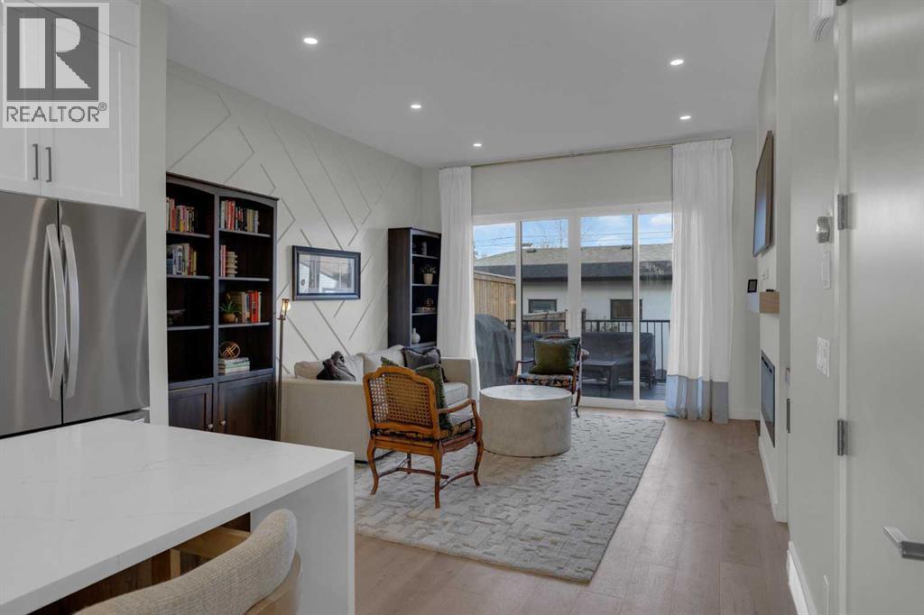 7712 36 Avenue Nw, Calgary, AB - Indoor